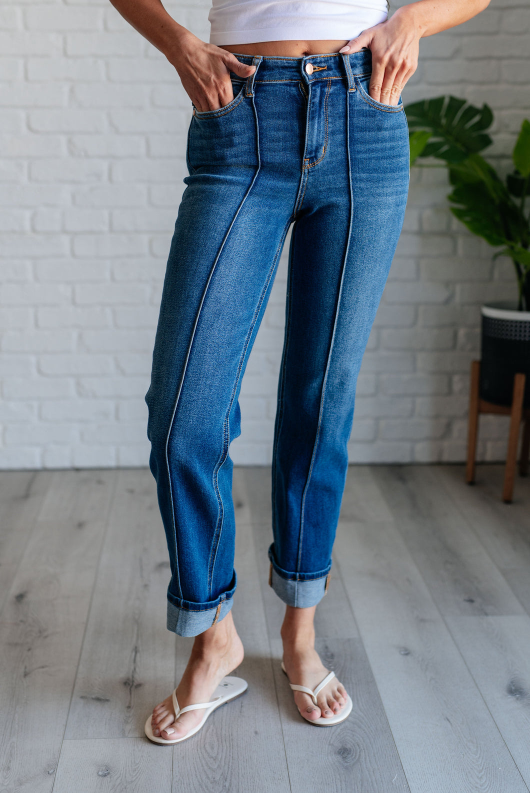 Campbell High Rise Center Seam Detail Straight Jeans- JUDY BLUE