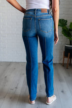 Load image into Gallery viewer, Campbell High Rise Center Seam Detail Straight Jeans- JUDY BLUE
