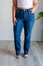 Load image into Gallery viewer, Campbell High Rise Center Seam Detail Straight Jeans- JUDY BLUE
