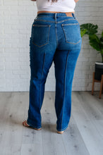 Load image into Gallery viewer, Campbell High Rise Center Seam Detail Straight Jeans- JUDY BLUE
