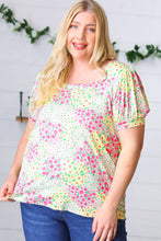 Load image into Gallery viewer, Canary/Mint Floral Square Neck Bubble Sleeve Top
