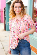 Load image into Gallery viewer, Peach Floral Front Keyhole Elastic Short Sleeve Top

