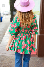 Load image into Gallery viewer, Sumptuous In Smocked Green &amp; Coral Flower Print Babydoll Top
