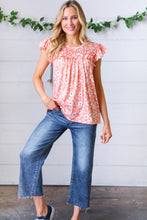 Load image into Gallery viewer, Peach Floral Print Frilled Short Sleeve Yoke Top
