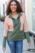 Load image into Gallery viewer, Holiday Vibes Taupe/Green Fleece Zip Up Cinched Hem Pullover
