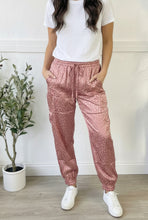 Load image into Gallery viewer, Blush on the Run Joggers
