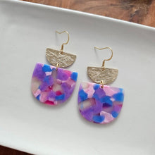 Load image into Gallery viewer, Spiffy &amp; Splendid- Harper Earrings - Cotton Candy
