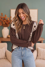 Load image into Gallery viewer, Darling Daisies Long Sleeve in Brown
