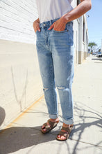 Load image into Gallery viewer, Judy Blue High-Rise Boyfriend Cuffed Hem Star Pocket Jeans
