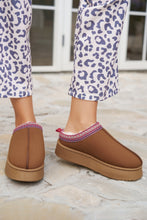 Load image into Gallery viewer, Chestnut Suede Contrast Print Plush Lined Snow Boots
