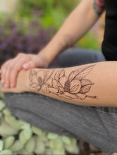 Load image into Gallery viewer, Nature Tats Temp Tattoo - MAGNOLIA FLOWERS
