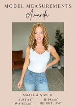 Load image into Gallery viewer, JUDY BLUE- Lisa High Rise Control Top Wide Leg Crop Jeans in Kelly Green
