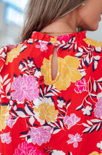 Load image into Gallery viewer, ANDREE BY UNIT- Among the Flowers Floral Top
