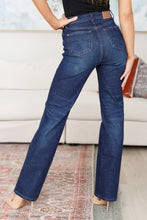 Load image into Gallery viewer, JUDY BLUE- Arlo High Rise Button-Fly Straight Jeans
