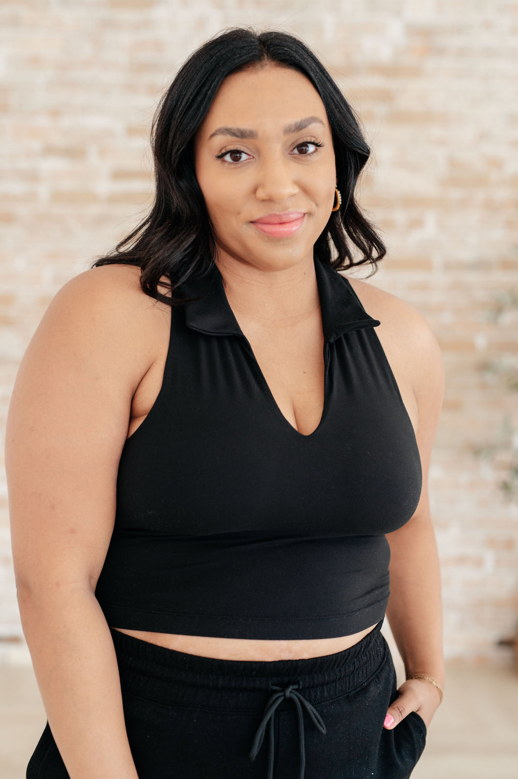RAE MODE- Backcourt Collared V-Neck Tank in Black