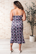 Load image into Gallery viewer, Brooklyn Bodycon Dress in Floral- WITH LOVE MOLLY
