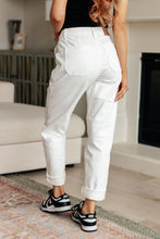 Load image into Gallery viewer, JUDY BLUE- Charlene High Rise Contrast Thread Jogger in Ecru
