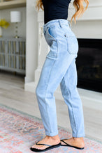 Load image into Gallery viewer, JUDY BLUE- Cooper High Rise Vintage Denim Jogger
