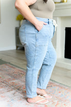 Load image into Gallery viewer, JUDY BLUE- Cooper High Rise Vintage Denim Jogger
