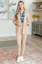 Load image into Gallery viewer, DEAR SCARLETT- Magic 3/4 Blazer in Nine Colors
