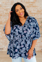 Load image into Gallery viewer, DEAR SCARLETT- Dreamer Peplum Top in Navy and Pink Paisley
