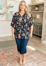 Load image into Gallery viewer, DEAR SCARLETT- Dreamer Top in Navy and Pink Vintage Bouquet
