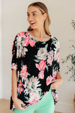 Load image into Gallery viewer, DEAR SCARLETT- Essential Blouse in Black Floral
