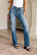 Load image into Gallery viewer, JUDY BLUE- Genevieve Mid Rise Vintage Bootcut Jeans
