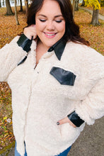 Load image into Gallery viewer, Feeling Bold Ivory Sherpa Fleece Faux Leather Jacket
