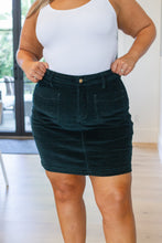 Load image into Gallery viewer, JB Melinda Corduroy Patch Pocket Skirt in Emerald
