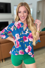 Load image into Gallery viewer, DEAR SCARLETT- Lizzy Top in Teal and Magenta Floral
