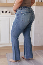 Load image into Gallery viewer, JUDY BLUE- Kiana High Rise Heavy Destroy Flare
