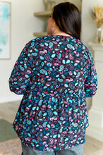 Load image into Gallery viewer, DEAR SCARLETT- Lizzy Babydoll Top in Black Petite Paisley
