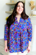 Load image into Gallery viewer, DEAR SCARLETT- Lizzy Babydoll Top in Royal Retro Floral
