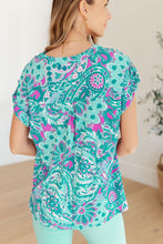 Load image into Gallery viewer, DEAR SCARLETT- Lizzy Cap Sleeve Top in Magenta and Teal Paisley
