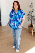 Load image into Gallery viewer, DEAR SCARLETT-  Lizzy Cap Sleeve Top in Royal Brush Strokes
