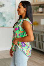 Load image into Gallery viewer, DEAR SCARLETT- Lizzy Flutter Sleeve Top in Emerald and Purple Floral
