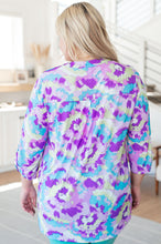 Load image into Gallery viewer, DEAR SCARLETT- Lizzy Top in Lavender and Purple Brush Strokes
