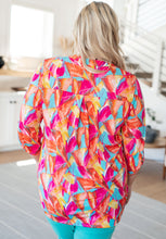 Load image into Gallery viewer, DEAR SCARLETT- Lizzy Top in Teal and Hot Pink Abstract Fans
