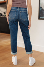 Load image into Gallery viewer, JUDY BLUE- London Midrise Cuffed Boyfriend Jeans
