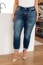 Load image into Gallery viewer, JUDY BLUE- London Midrise Cuffed Boyfriend Jeans
