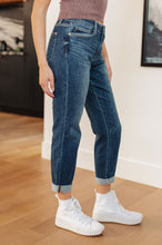 Load image into Gallery viewer, JUDY BLUE- London Midrise Cuffed Boyfriend Jeans
