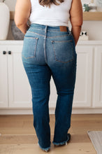 Load image into Gallery viewer, JB Morgan High Rise Distressed Straight Jeans
