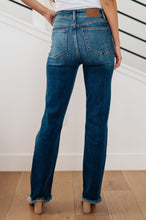 Load image into Gallery viewer, JB Morgan High Rise Distressed Straight Jeans
