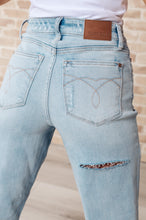 Load image into Gallery viewer, Parker High Rise 90&#39;s Straight Jeans- JUDY BLUE
