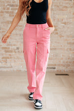 Load image into Gallery viewer, JUDY BLUE- Peggy High Rise Cargo Straight Jeans in Pink
