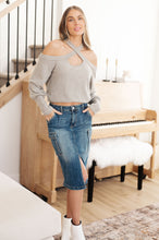 Load image into Gallery viewer, RISEN- Always Be there Cargo Denim Skirt (Reg &amp; Curvy)
