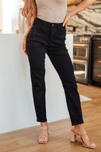 Load image into Gallery viewer, JUDY BLUE- Reese Rhinestone Slim Fit Jeans in Black
