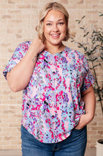 Load image into Gallery viewer, 111 NORTH- Stellar Situation V-Neck Top
