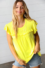 Load image into Gallery viewer, Yellow Wide Rib Frilled Short Sleeve Yoke Top
